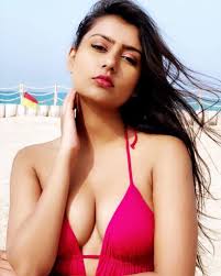 Classy Independent Escort Yamini,Divya,Simran (24) is available for Hotel sex
