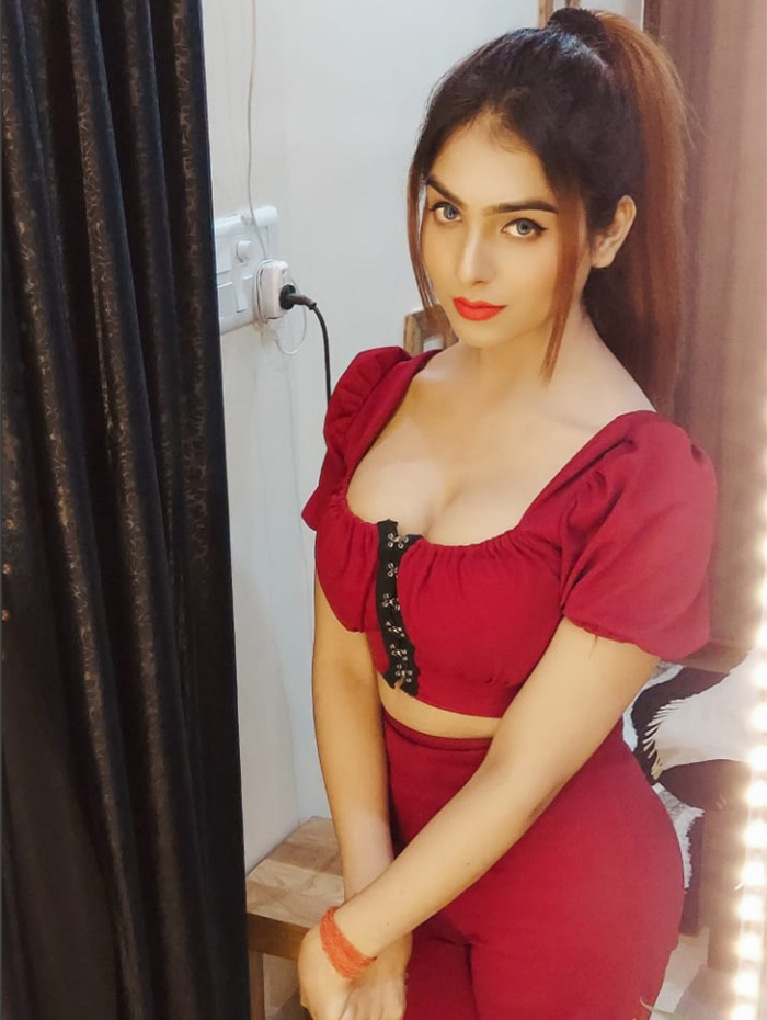 Classy Independent Escort Yamini,Divya,Simran (24) is available for Hotel sex