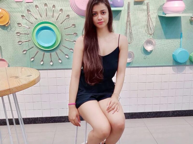 Vedika call girls avileble in Kolkata