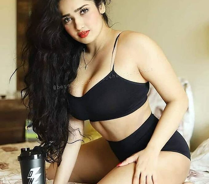 Call Girls In Ashok Nagar, Delhi 9582303131 Call Girls Services, Delhi NCR