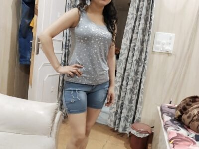 MADHU sweet and sexy escort who is fluent in English.