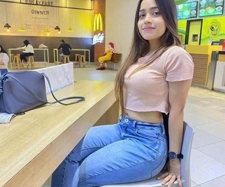 call girlls in delhi munirka 9953525677 night 6000 short 1500