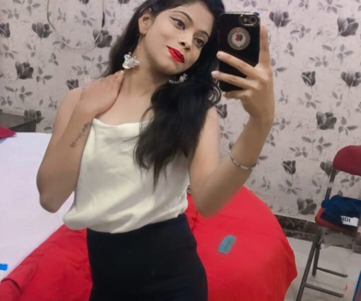 Escort in Patna Contact:9708861715 Nearby Patna Railway Station