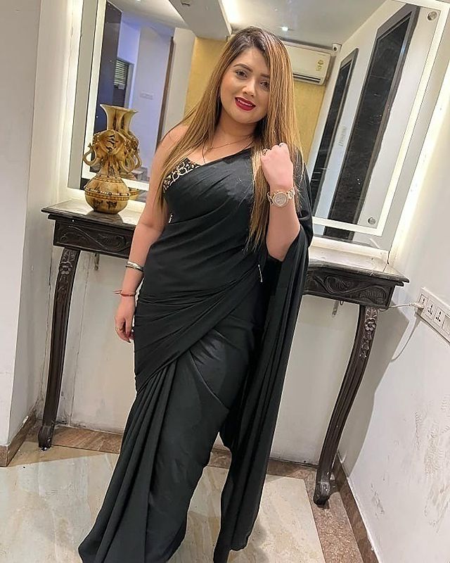 9990186833 East Vinod Nagar Escort Service | Vip Call Girls in East Vinod Nagar
