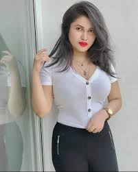 7042233877.Erotic escort service available in Mayur Vihar at cheap price with rooms.