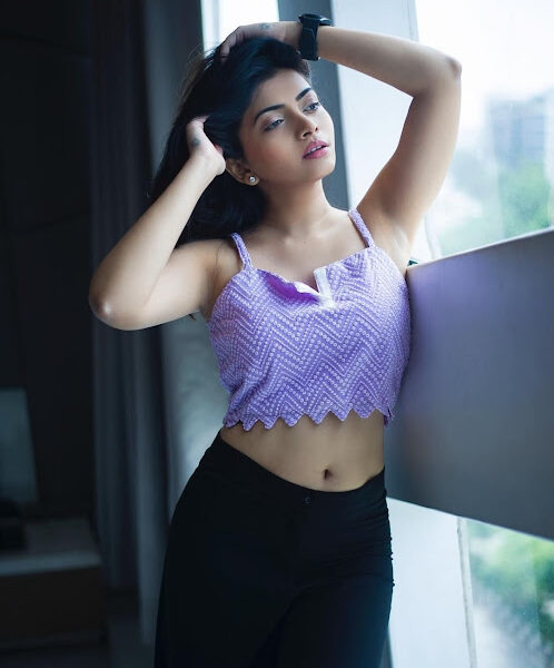 All shaved Independent Escort Ayesha patel (22) is available for Full Night