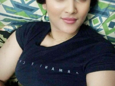 All shaved Playgirl Rekha (23) is available for Video Call