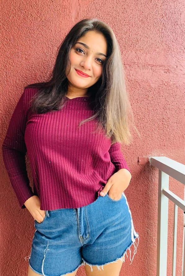 Adventurous Playgirl Sneha singh (22) is available for Home and Hotel service