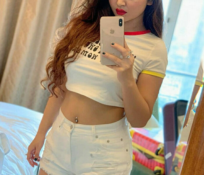 Classy Independent Escort Yamini,Divya,Simran (24) is available for Hotel sex