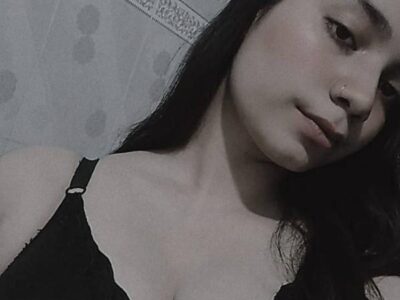 Beautiful College girl Sonam (22) is available for Video Call