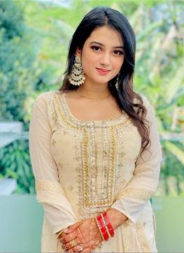 Desi College girl sunita sharma (21) is available for Full Night
