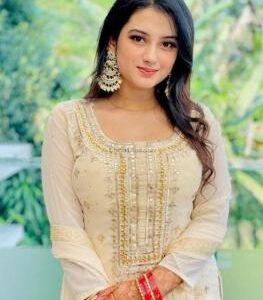 Desi Independent Escort puja sharma (23) is available for Full Night