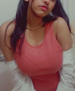 Genuine and natural cute babes available for GFE service